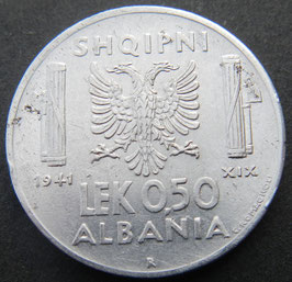 Albanien