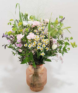 #4 Blumenstrauß mit Wiesenblumen in verschiedenen pastellfarben, inklusive Lieferung ab 39,- Euro