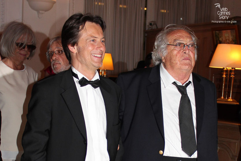 Arrivée de Georges Lautner et Vincent Perrot, au dîner donné en l’honneur de Jean-Paul Belmondo, au Carlton - Festival de Cannes 2011 - Photo © Anik Couble