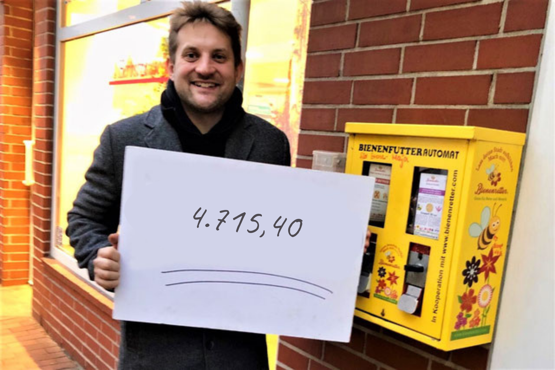 Großes Summen im Bienenautomaten-Jahr: Fast 5.000 Euro für die Bildung gesammelt – und die Bienen jubeln mit!